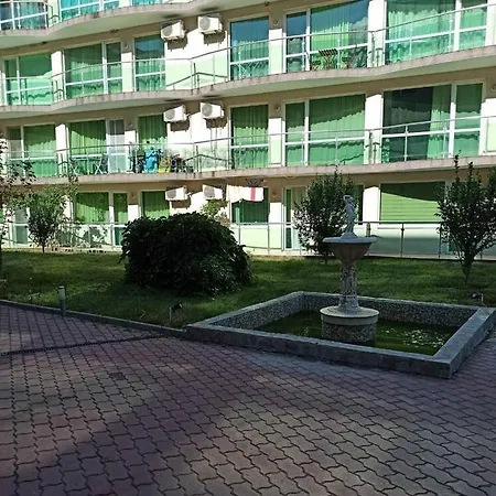 Апартамент Ели Apartamento